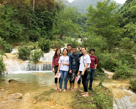 Giới trẻ Thường Xuân phượt thác Mây ở Thạch Thành – Thanh Hóa